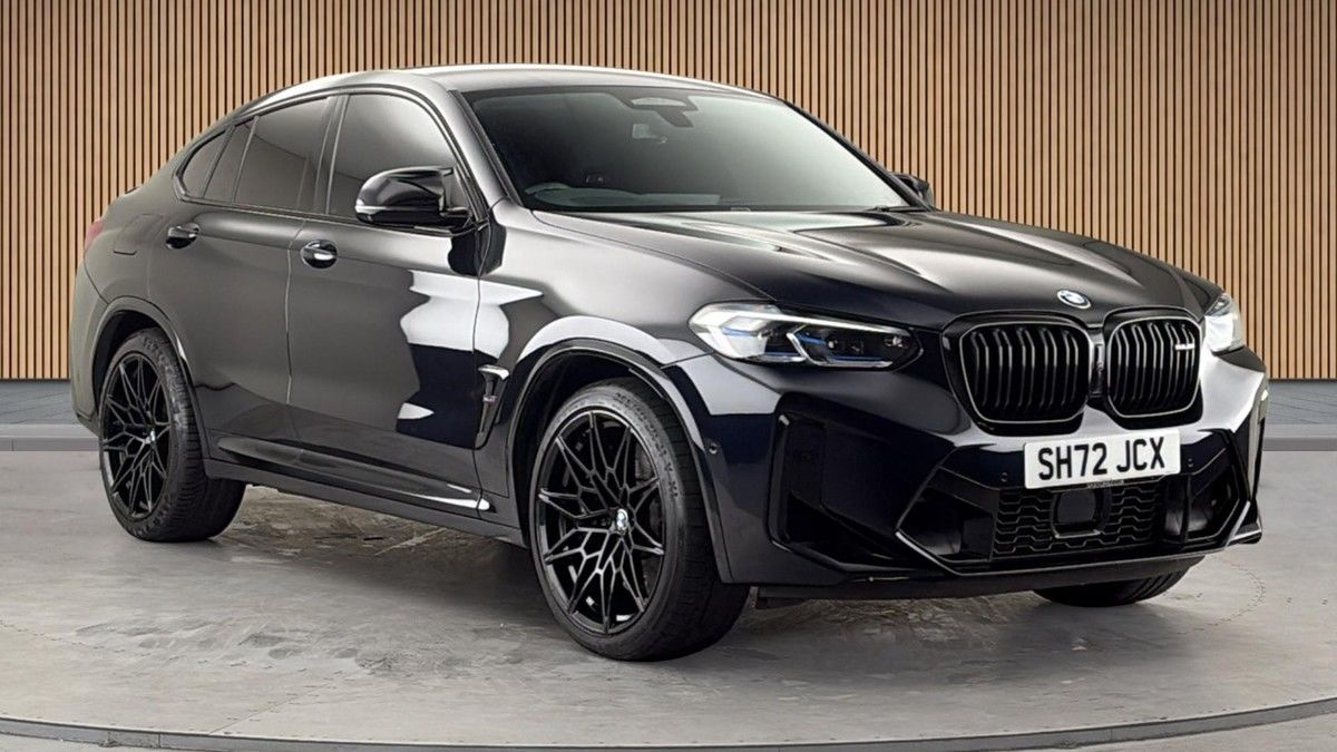 BMW X4 M Sticky Header Image