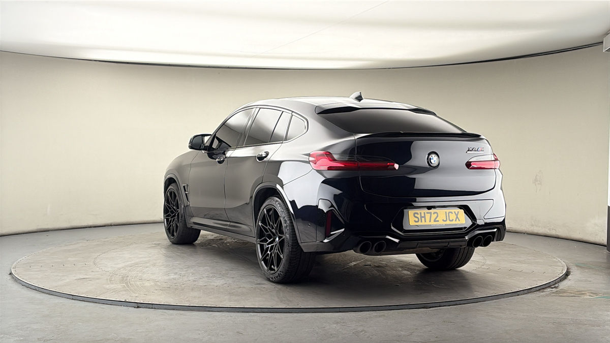 More views of BMW X4 M