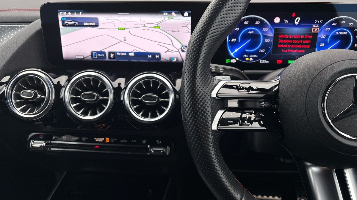 Mercedes-Benz EQA Image 13