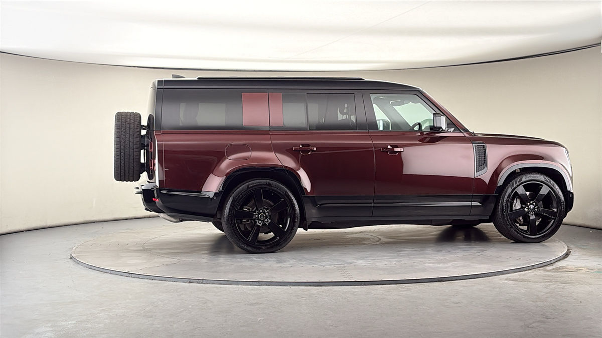 More views of Land Rover Defender 130