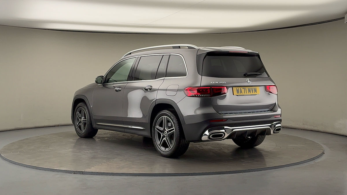 Mercedes-Benz GLB Image 2