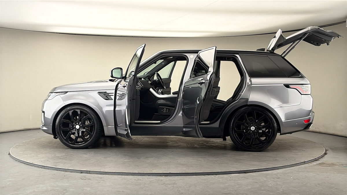 More views of Land Rover Range Rover Sport