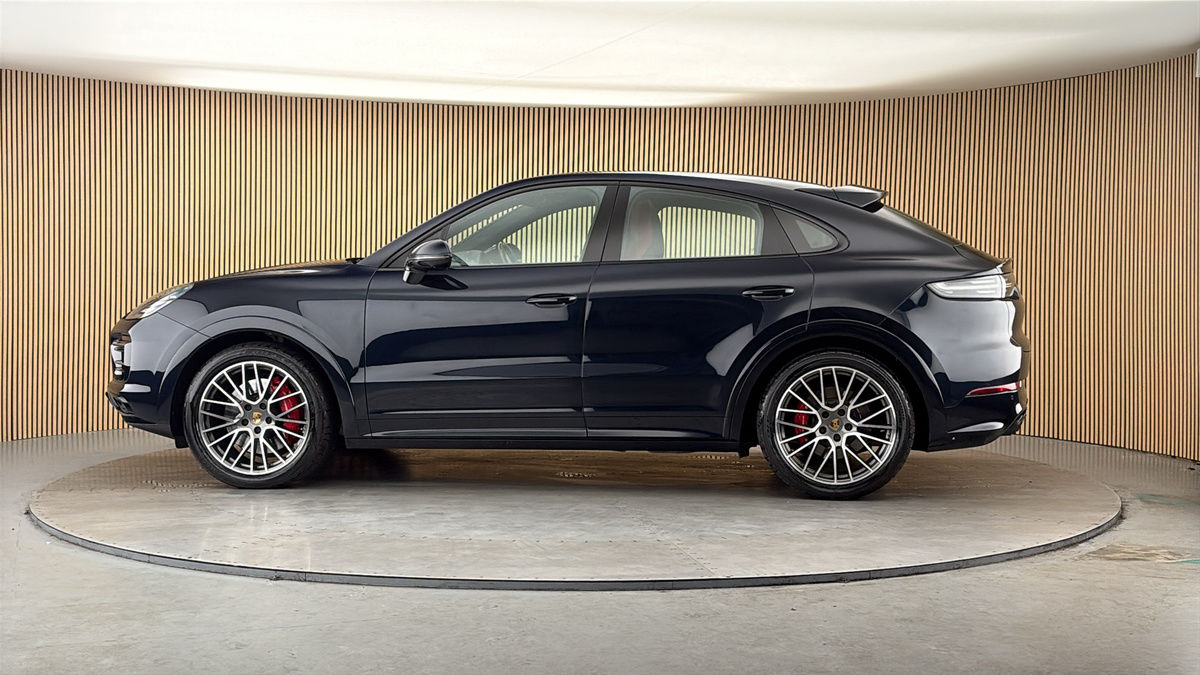 More views of Porsche Cayenne