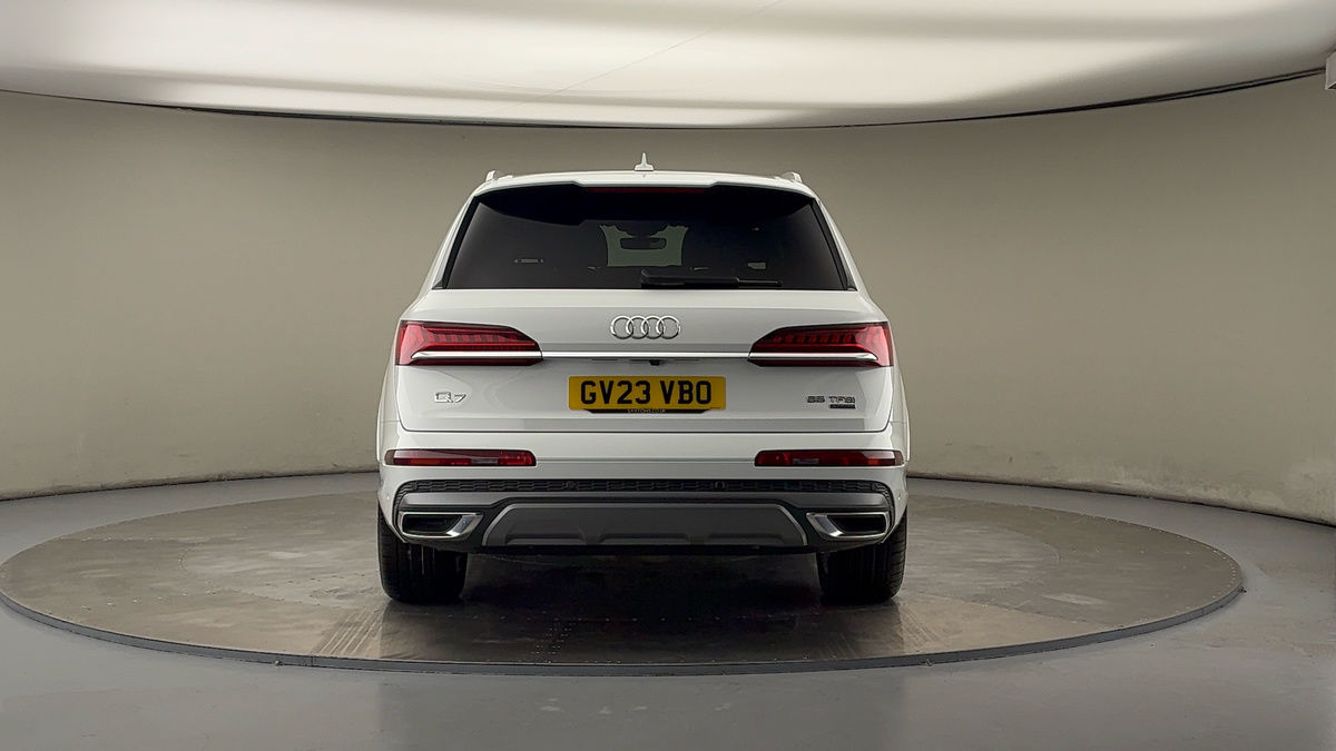 Audi Q7 Image 4