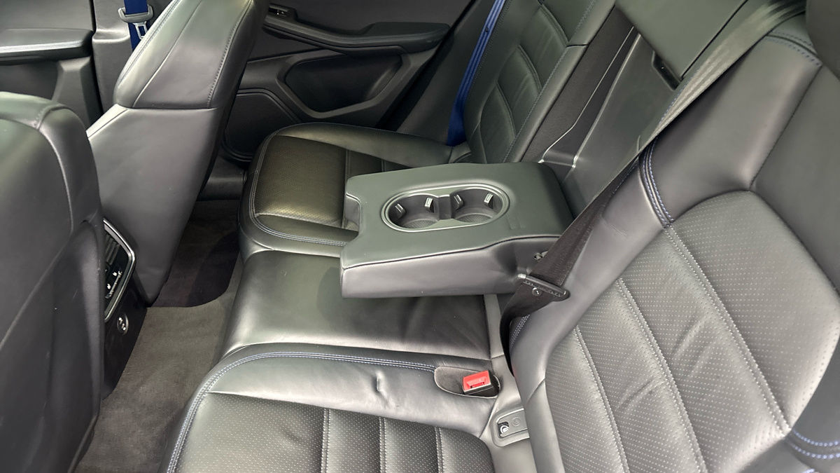 Porsche Macan Image 9