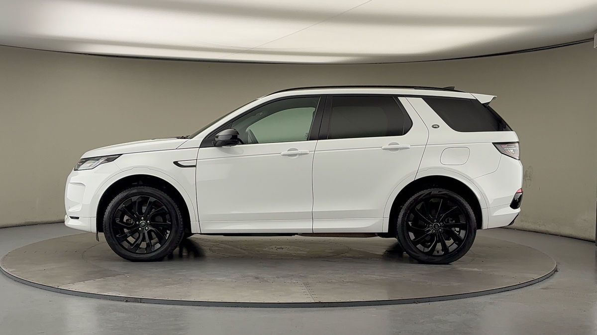 Land Rover Discovery Sport Image 15