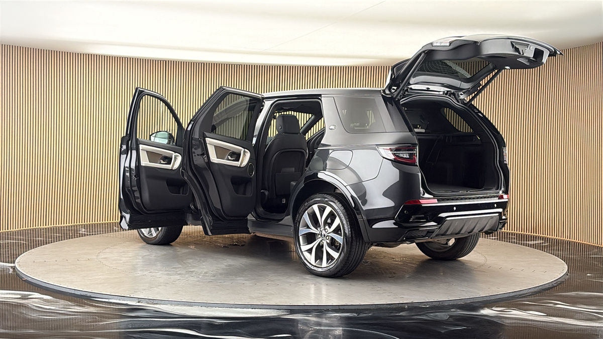 More views of Land Rover Discovery Sport
