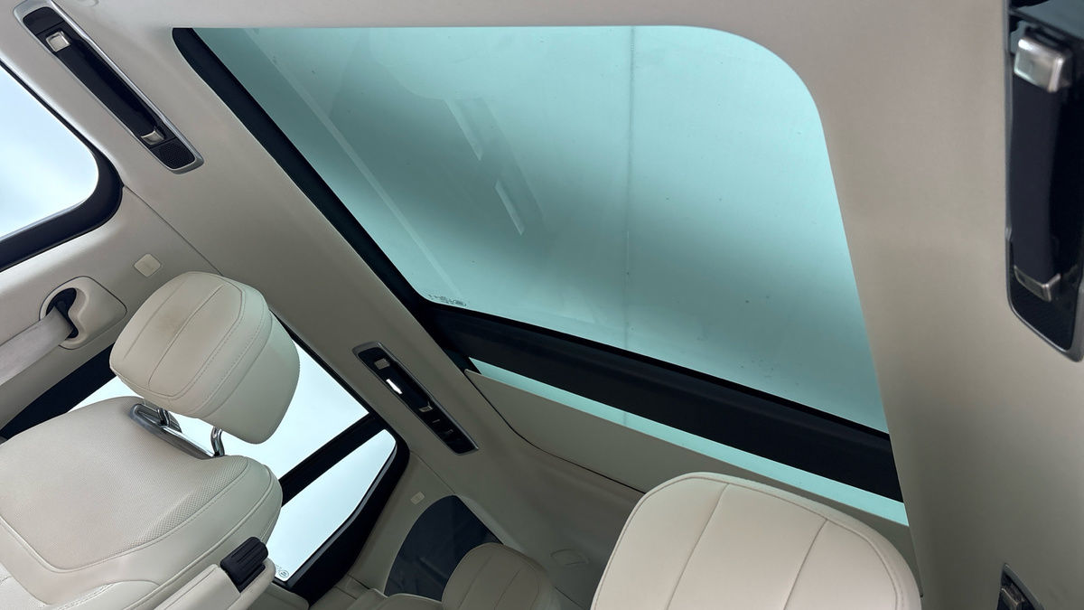Land Rover Range Rover Image 6