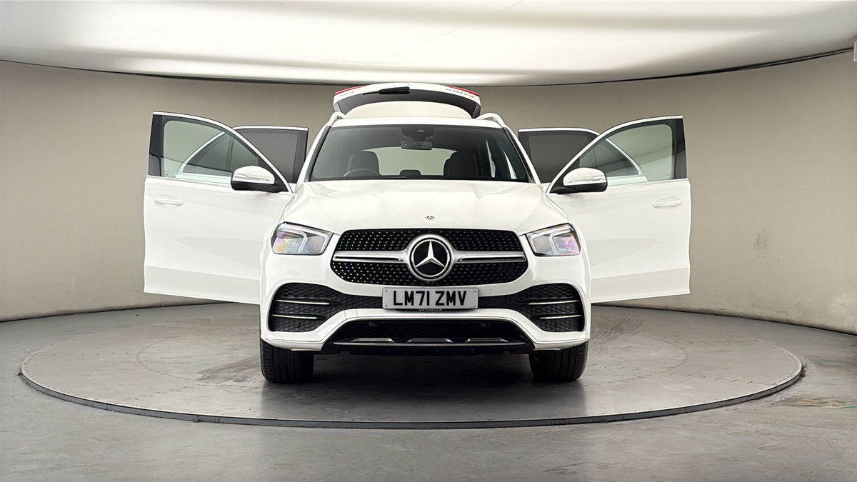 More views of Mercedes-Benz GLE