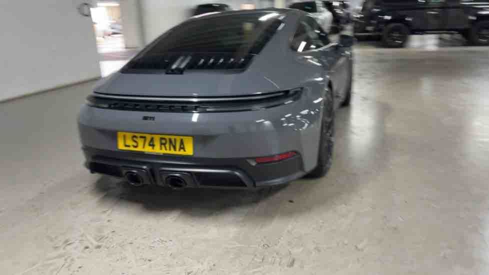 More views of Porsche 911