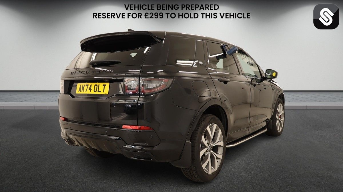 Land Rover Discovery Sport Image 4