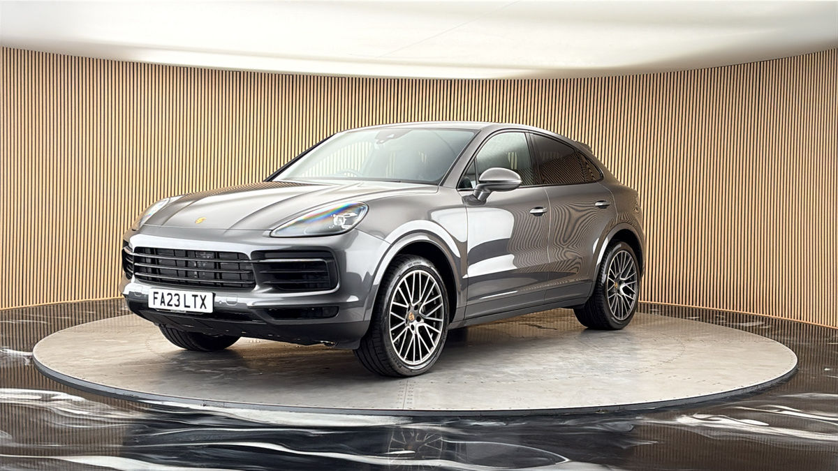 More views of Porsche Cayenne