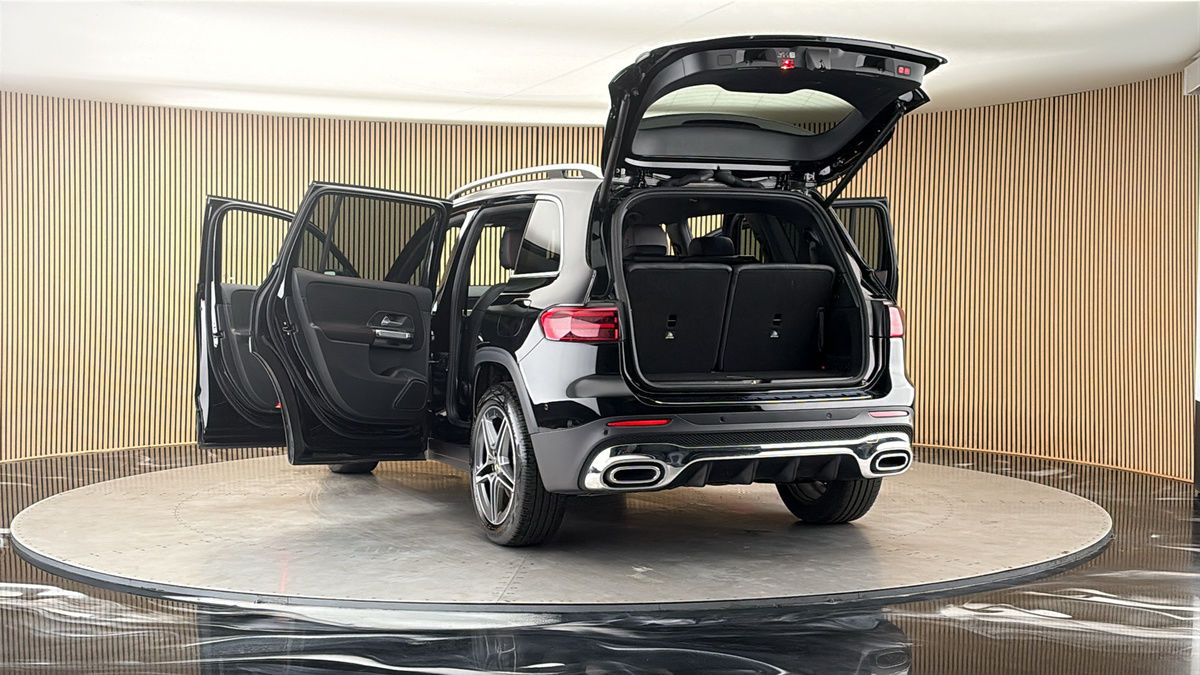 More views of Mercedes-Benz GLB