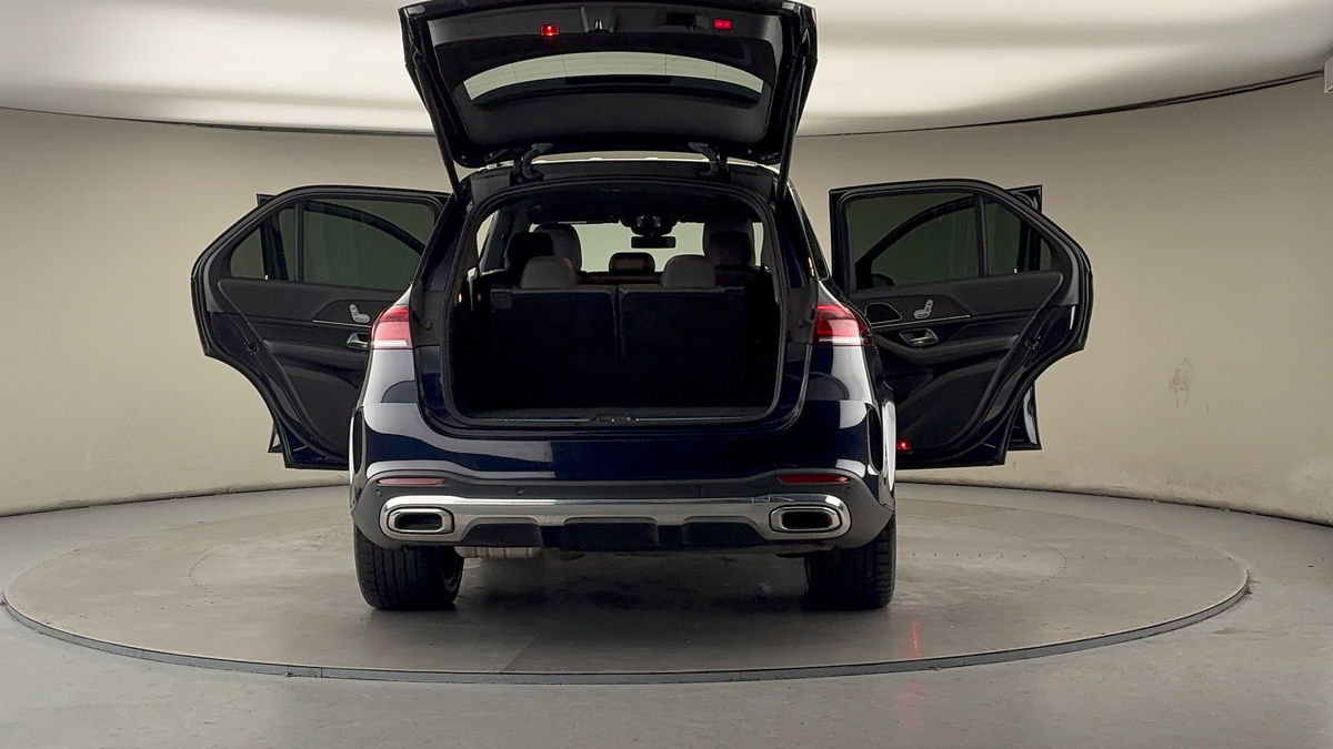 More views of Mercedes-Benz GLE