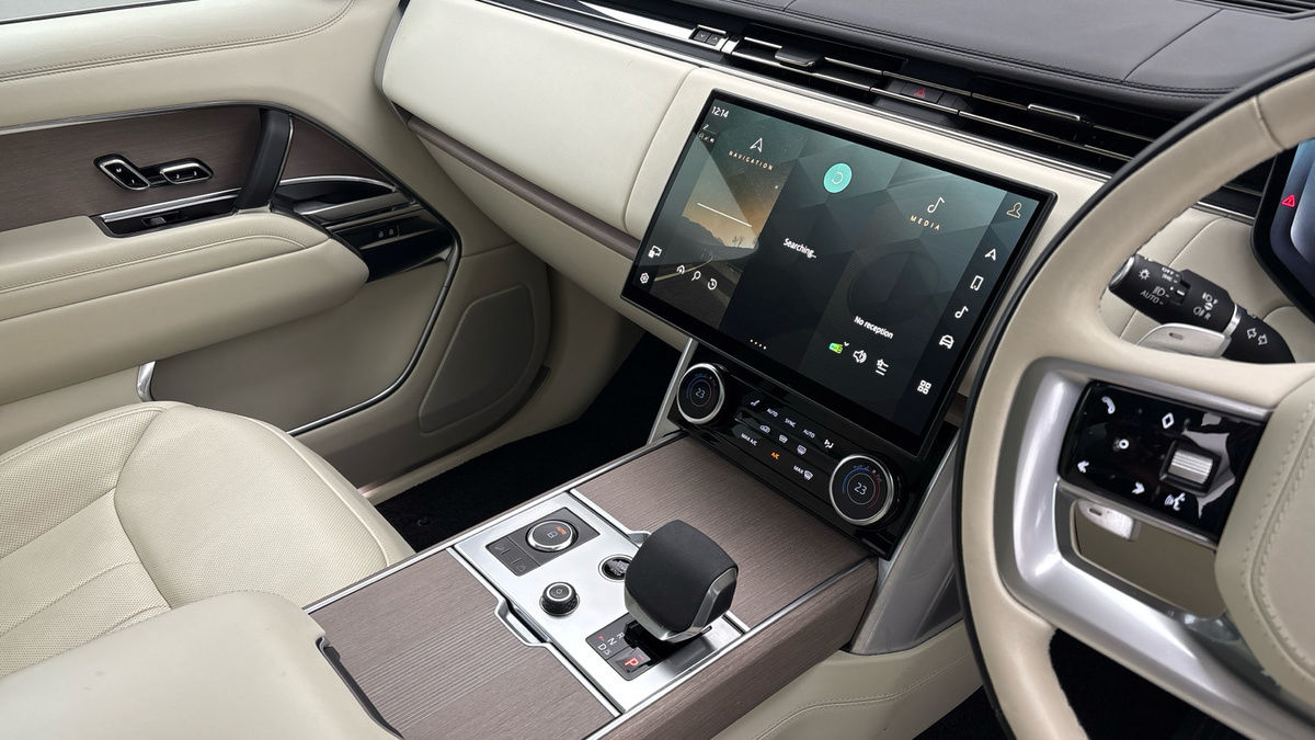 Land Rover Range Rover Image 18