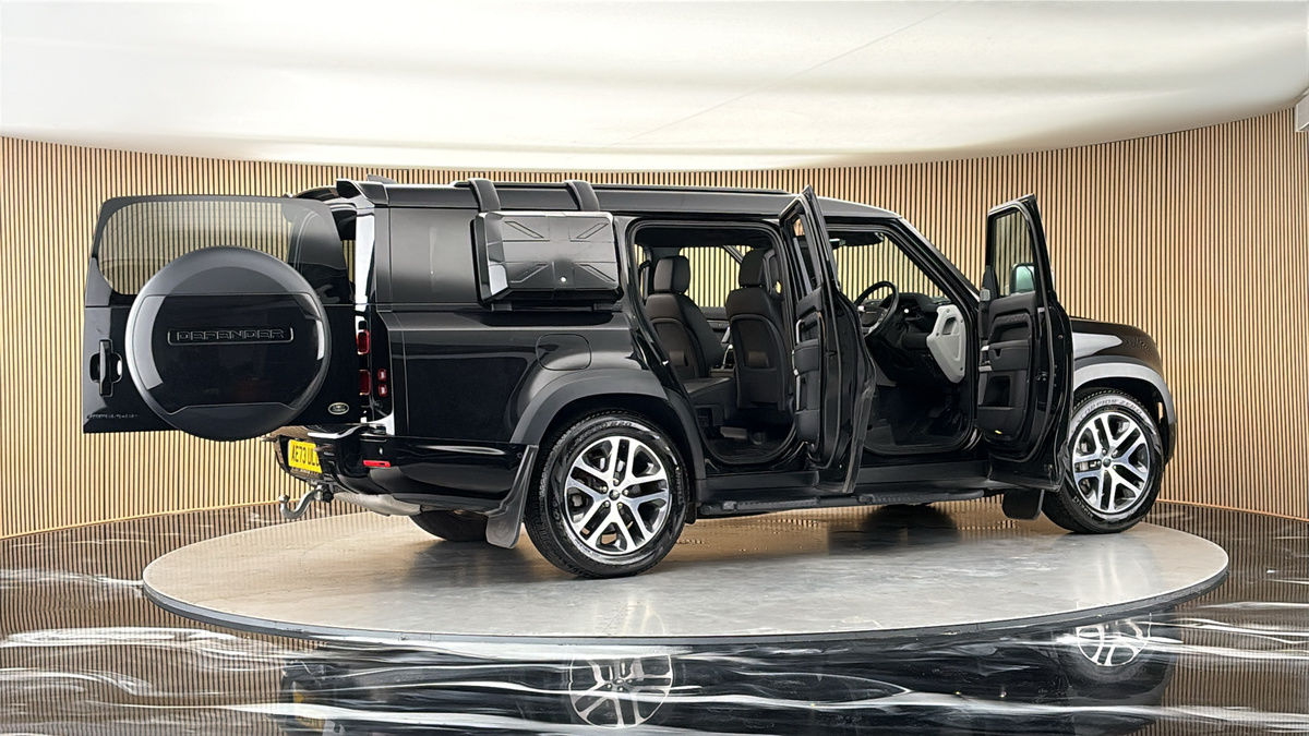 More views of Land Rover Defender 130