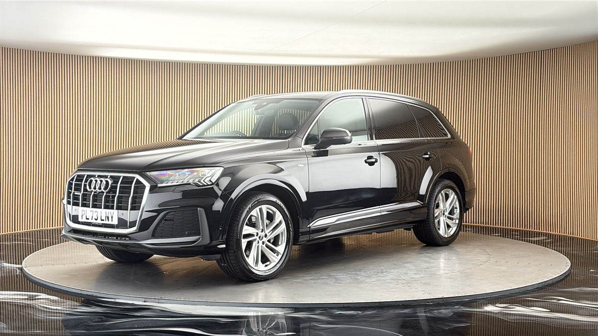 Audi Q7 Image 20