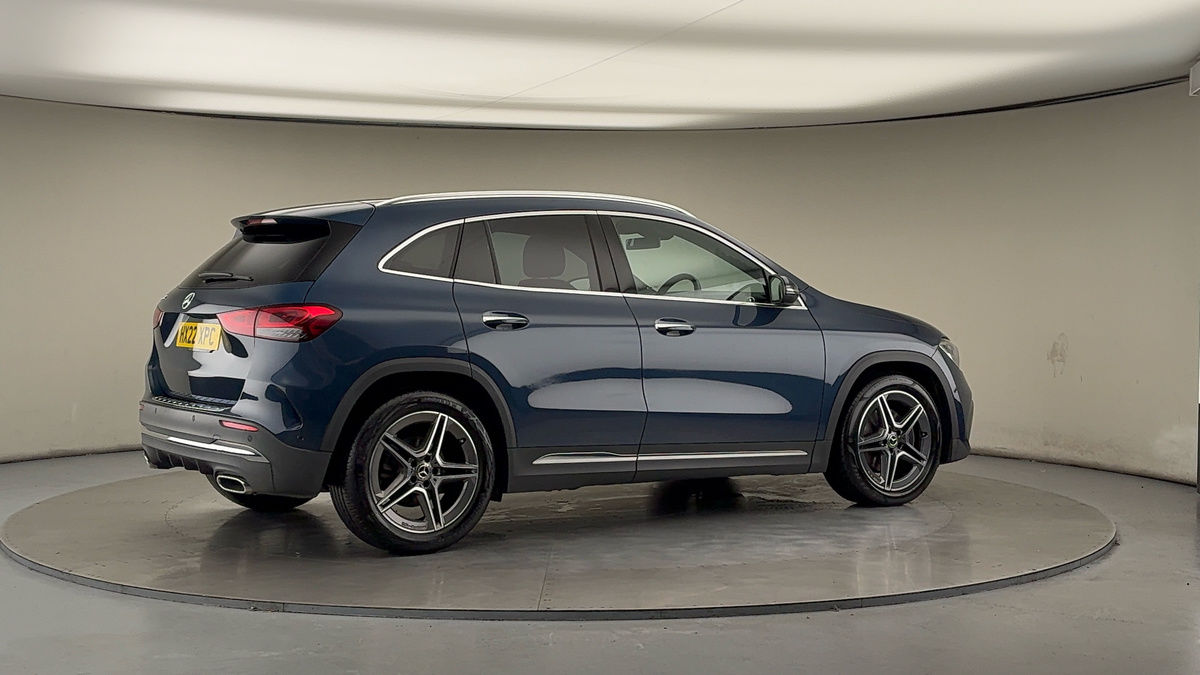 More views of Mercedes-Benz GLA