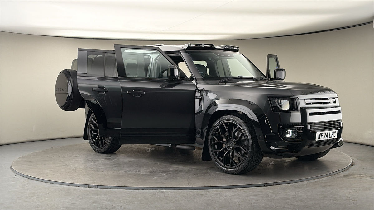 More views of Land Rover Defender 110