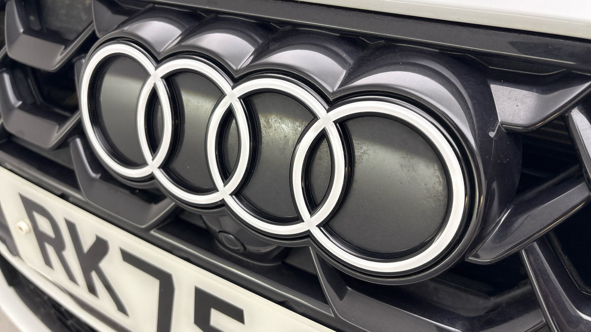 Audi A5 Image 24