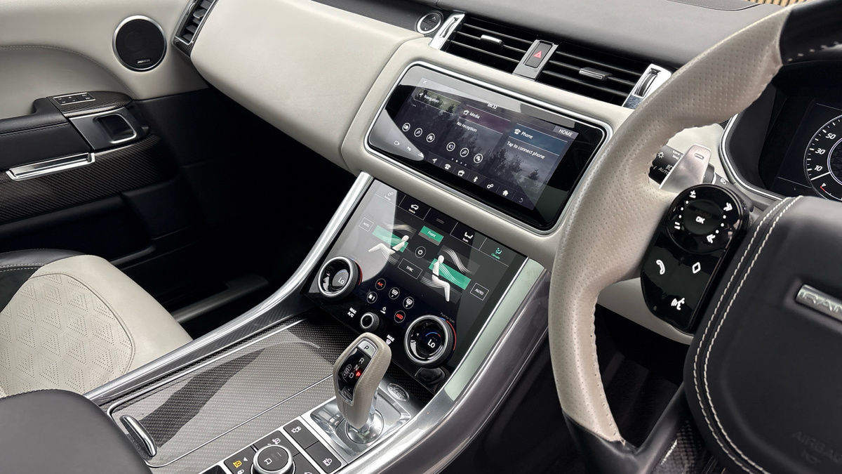 Land Rover Range Rover Sport Image 18