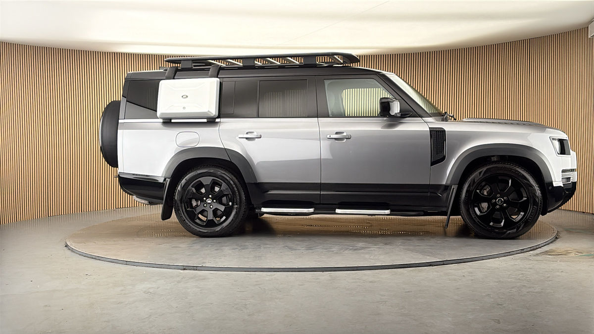 More views of Land Rover Defender 130