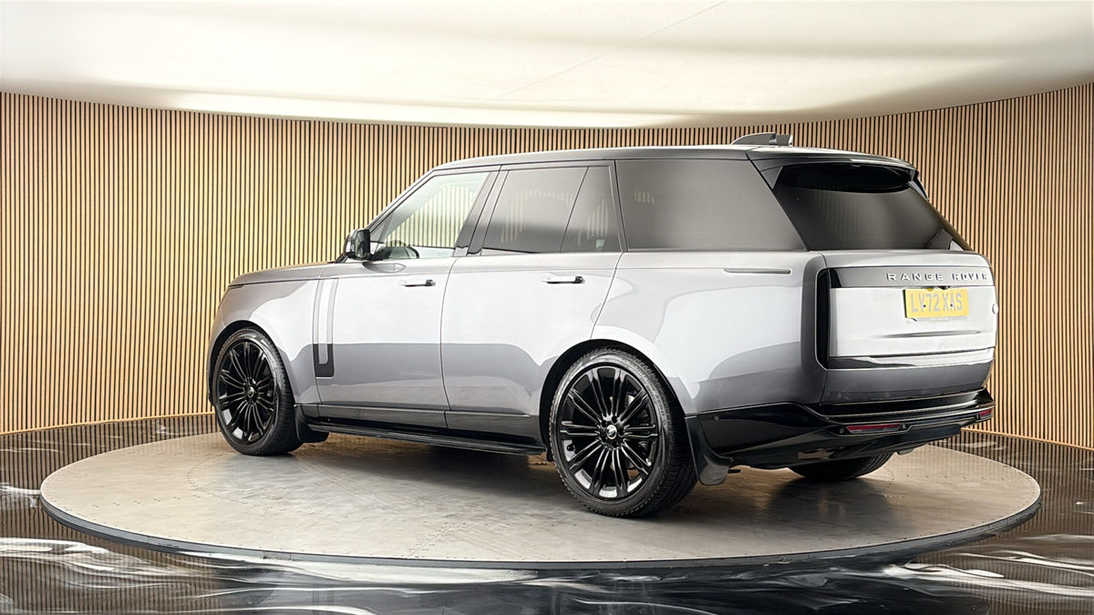 More views of Land Rover Range Rover