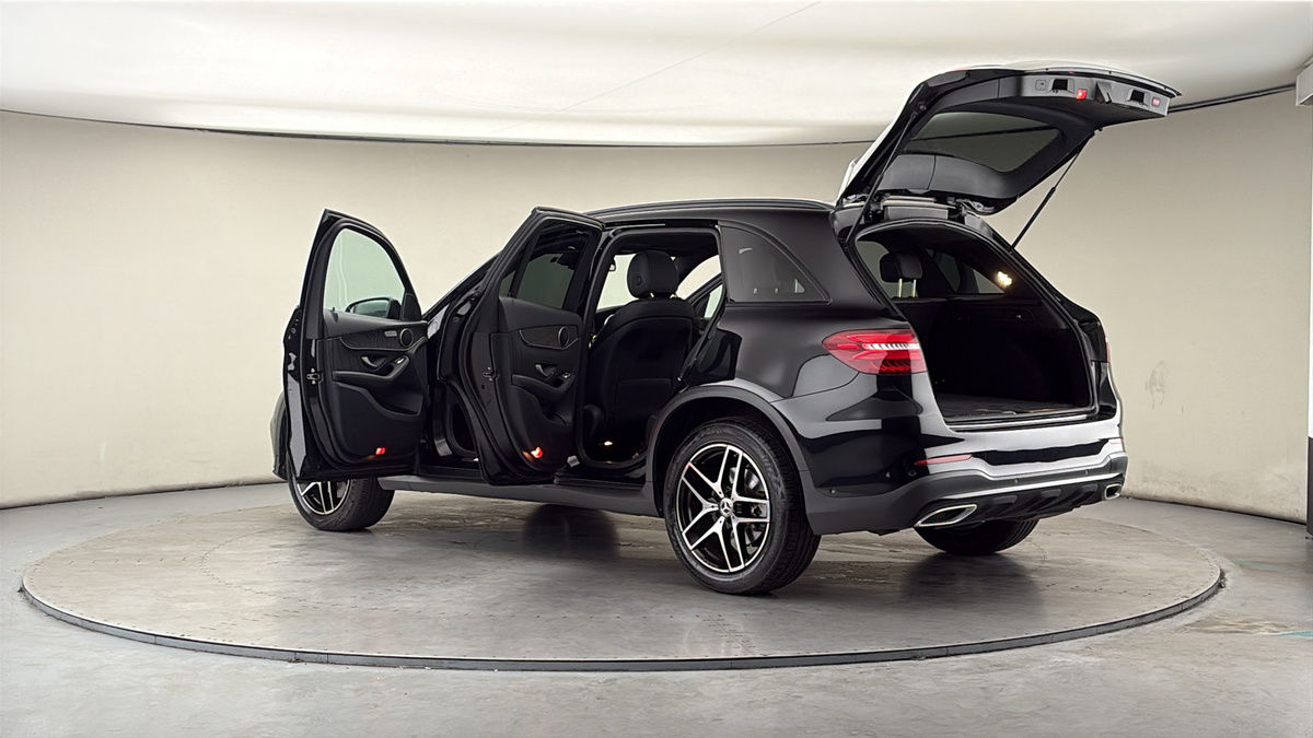 More views of Mercedes-Benz GLC