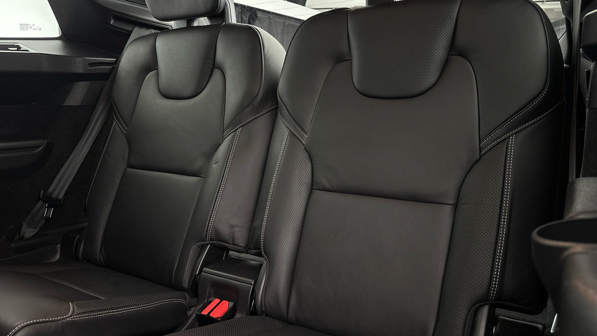 Volvo XC90 Image 9