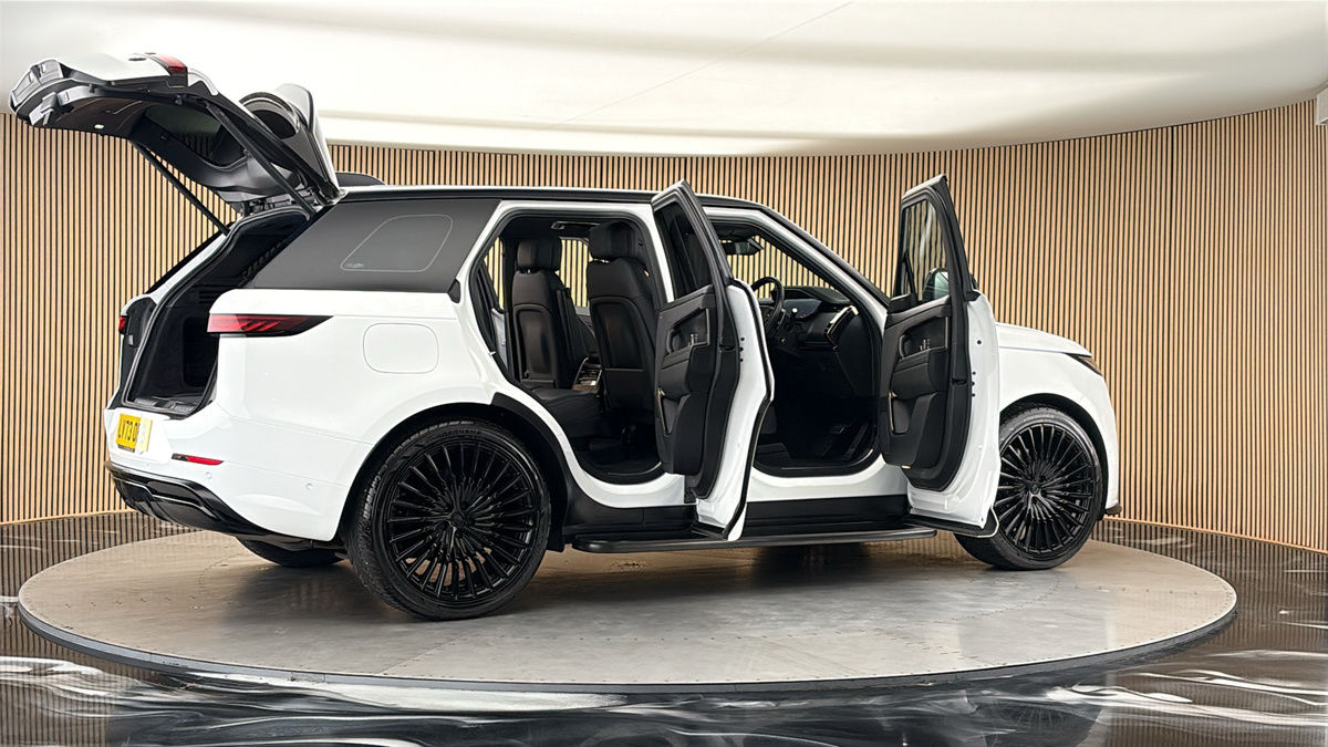 More views of Land Rover Range Rover Sport