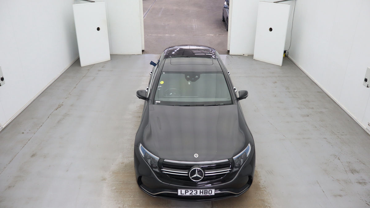 Mercedes-Benz EQC Image 7
