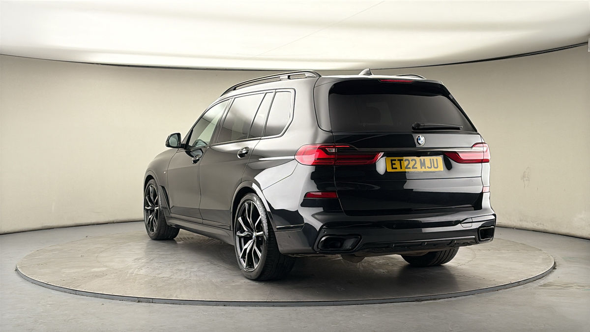 More views of BMW X7