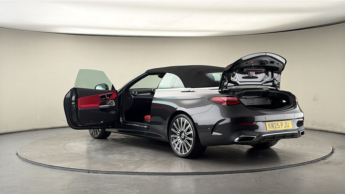 Mercedes-Benz CLE Image 23