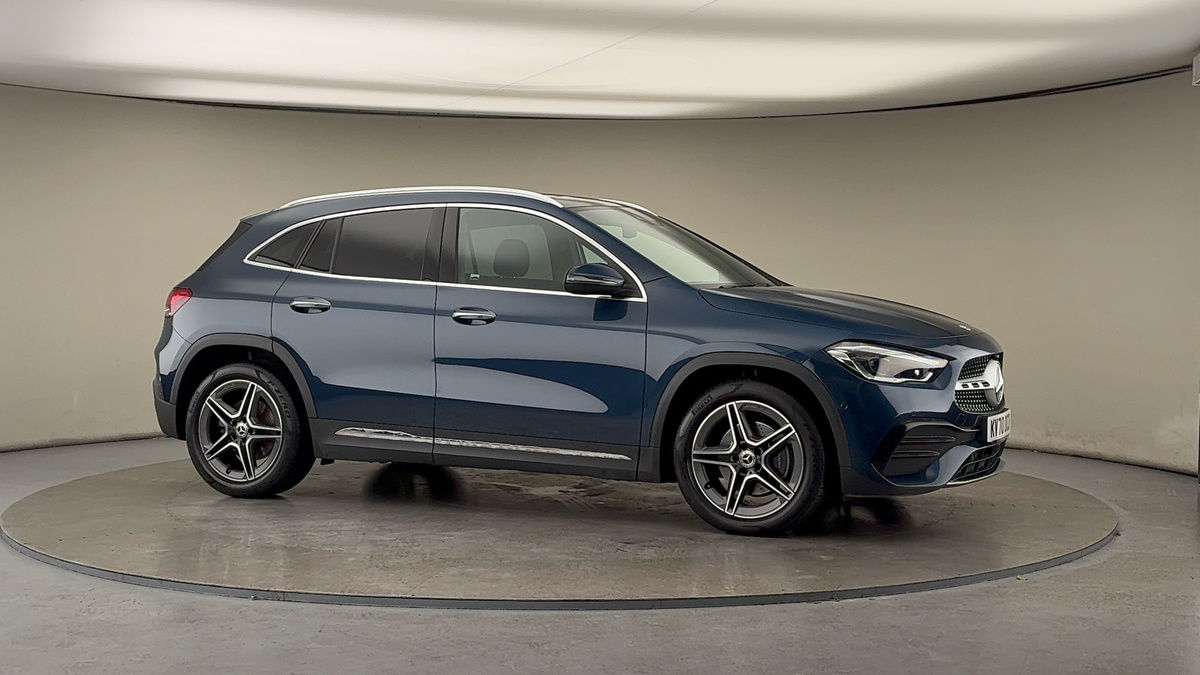 More views of Mercedes-Benz GLA