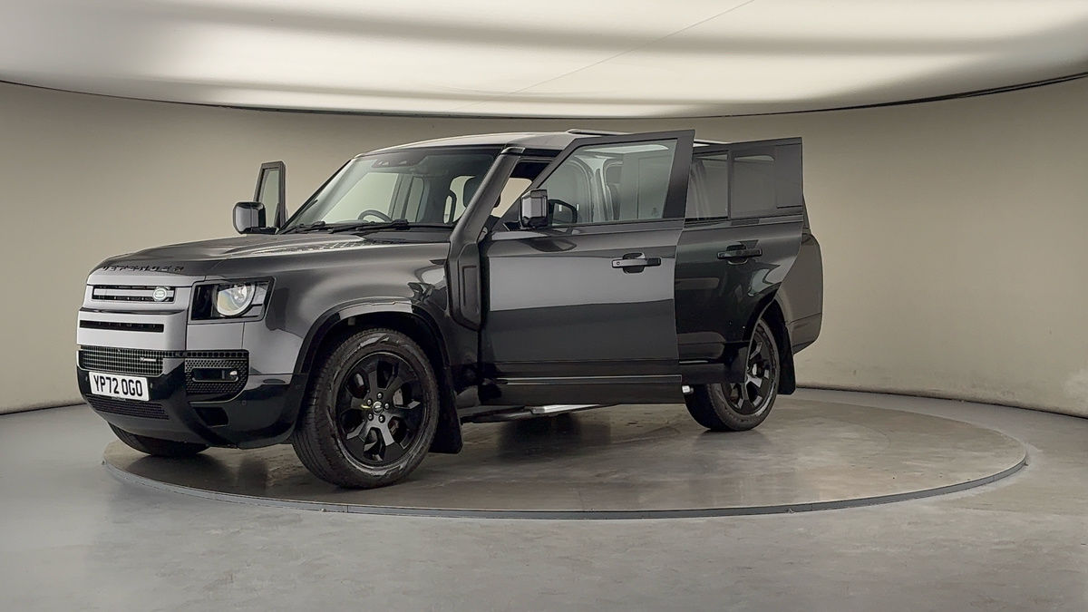 More views of Land Rover Defender 130