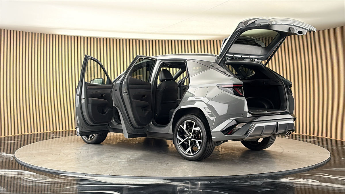 More views of Hyundai TUCSON