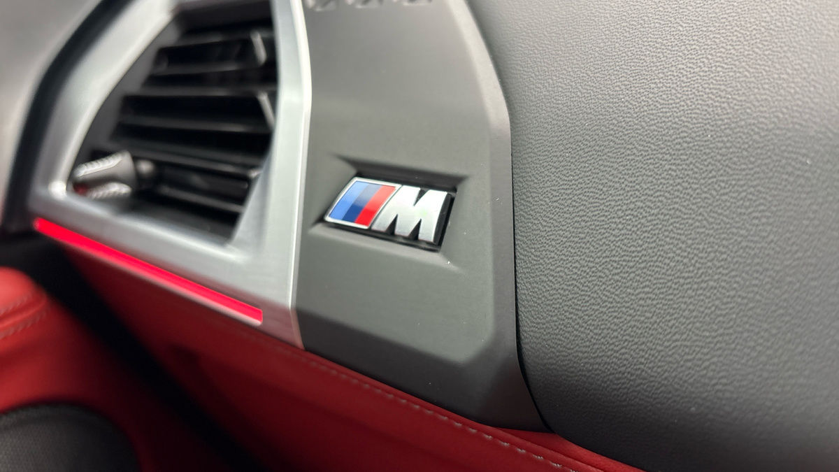 BMW XM Image 42