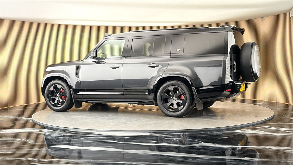 More views of Land Rover Defender 130