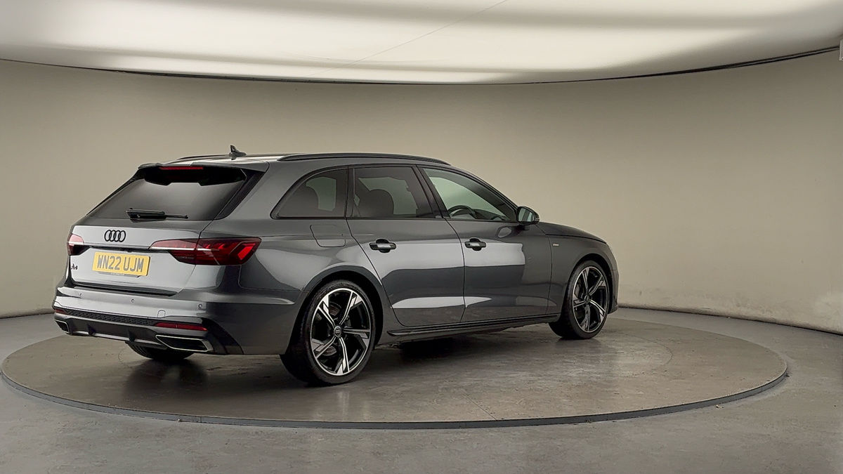 Audi A4 Avant Image 21