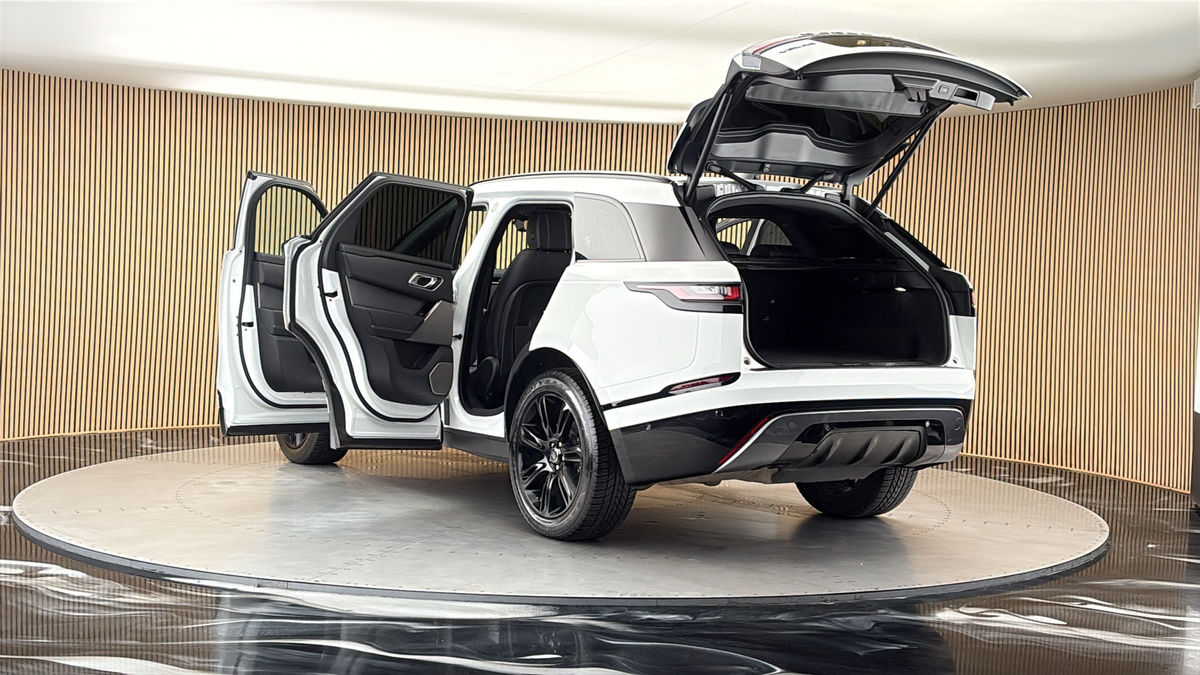Land Rover Range Rover Velar Image 23