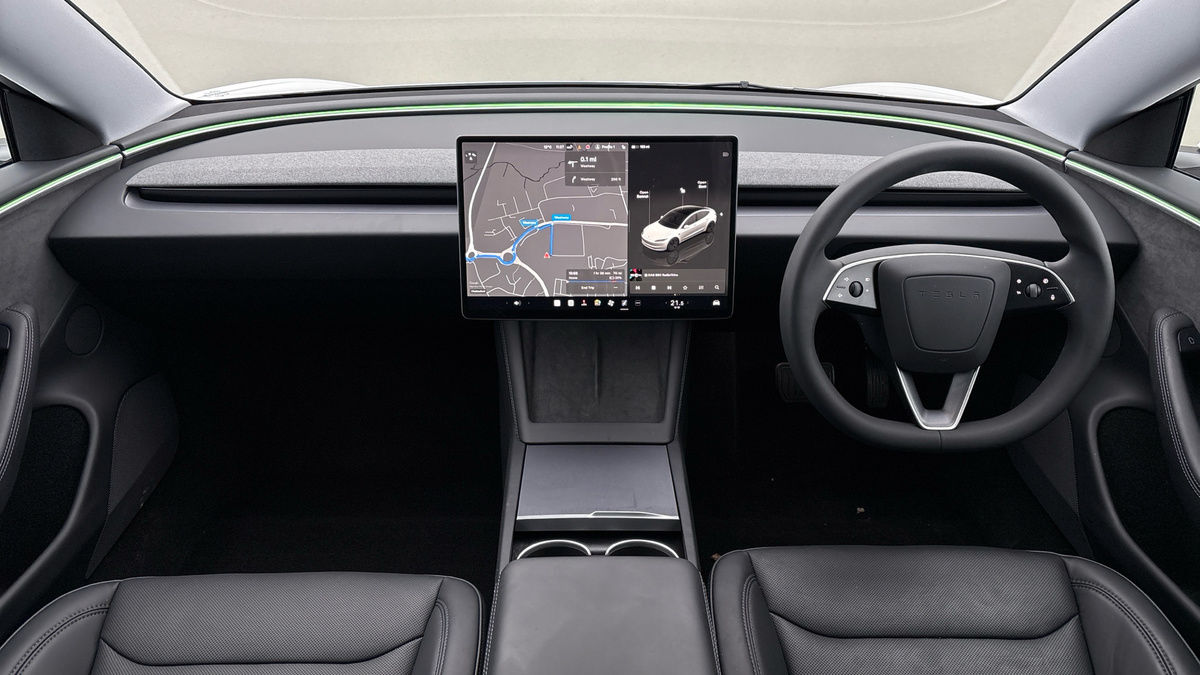 Tesla Model 3 Image 12