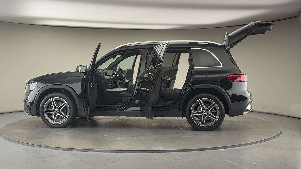 More views of Mercedes-Benz GLB