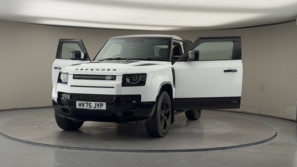 More views of Land Rover Defender 90