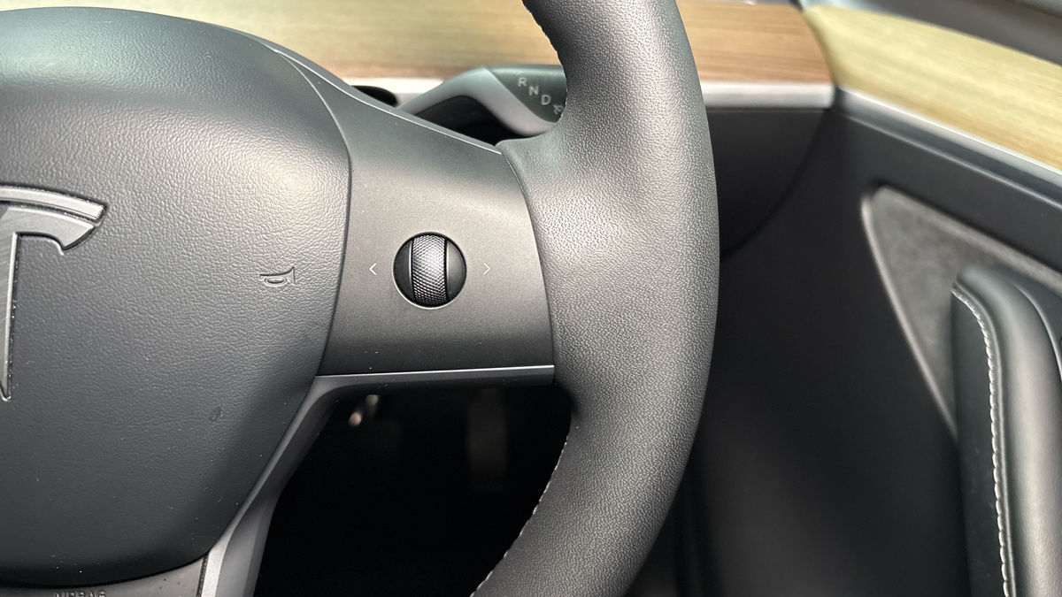 Tesla Model Y Image 14