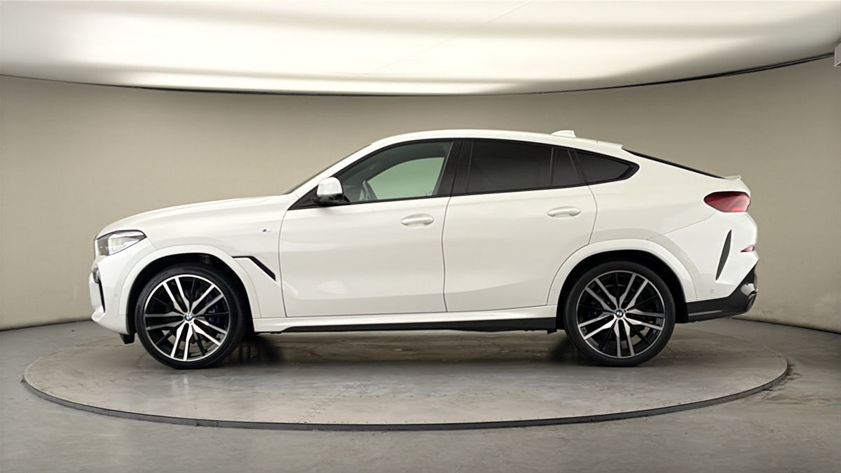BMW X6 Image 15