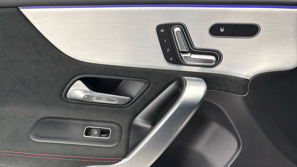 Mercedes-Benz A Class Image 19