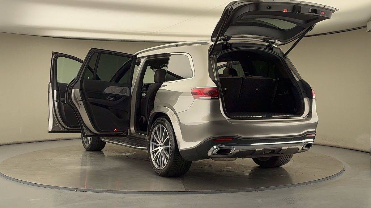 Mercedes-Benz GLS Image 23