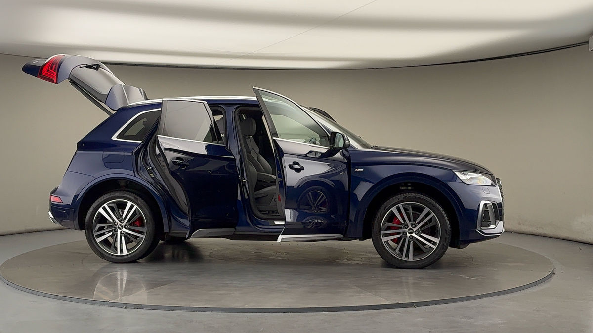 More views of Audi Q5