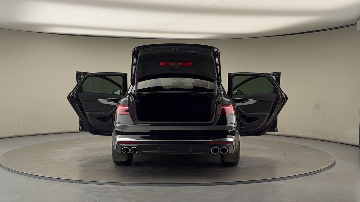 More views of Audi S4