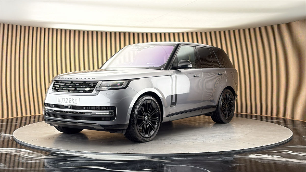 More views of Land Rover Range Rover